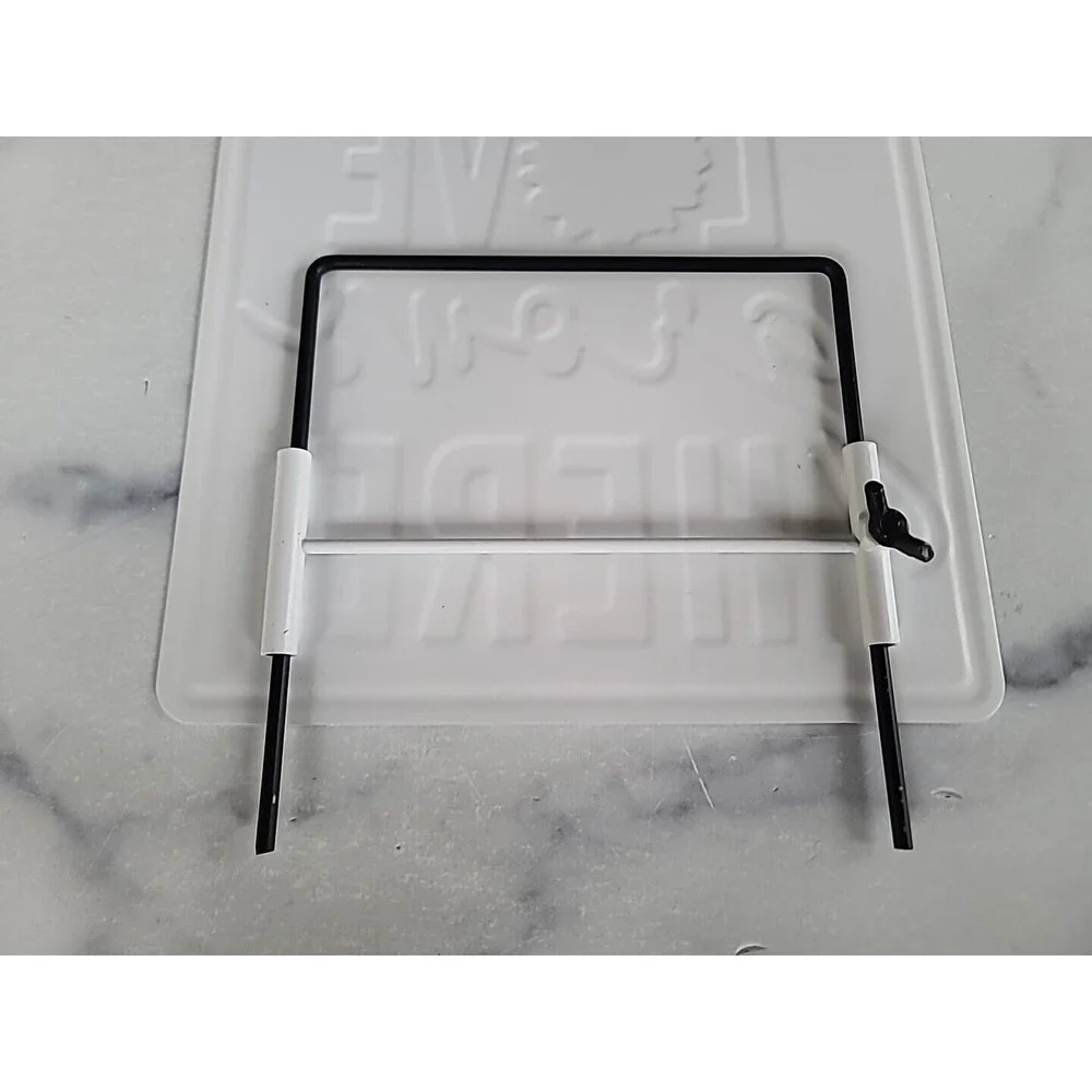 Love Grows Here Metal Garden Sign - Picture 4 of 10